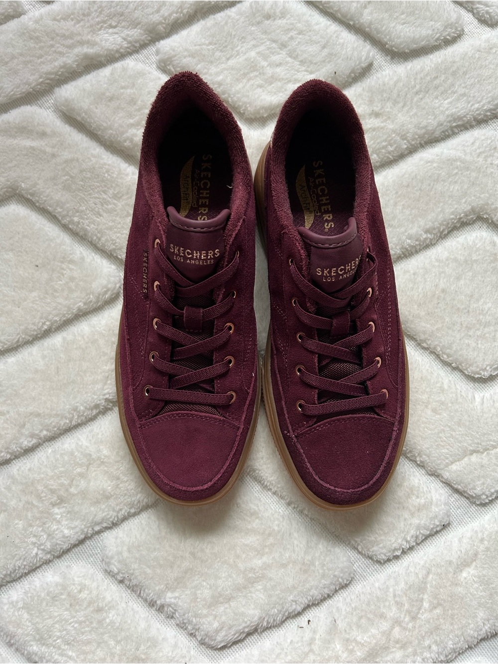 Skechers Street Arch-fit Gallery in Burgundy